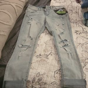 Trendy jeans
